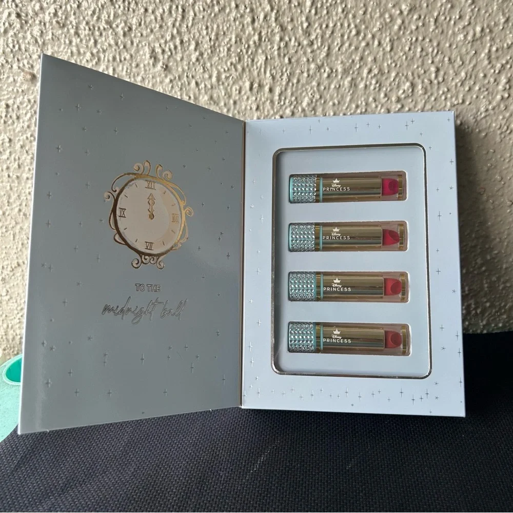Disney Princess CINDERELLA - 4 Creme Lipstick Collection 4 Piece Set new NIB